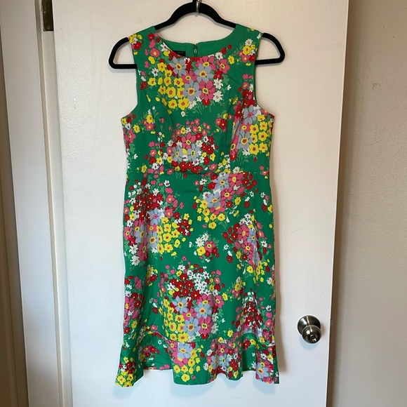 Talbots Dresses & Skirts - Like New Talbots Floral Dress. Size 6P